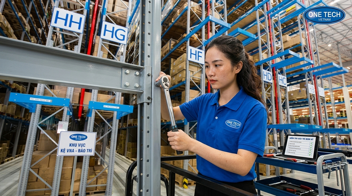 Bảo trì định kỳ Kệ Narrow Aisle Cần Thơ kiểm tra bulong beam và chân trụ