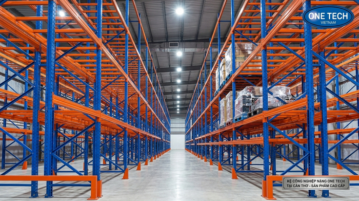 Kho hàng logistics hiện đại tại Cần Thơ năm 2026 Tổng quan kho hàng sử dụng kệ sắt tải nặng tại Cần Thơ